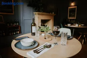 Dacre House - Image 5