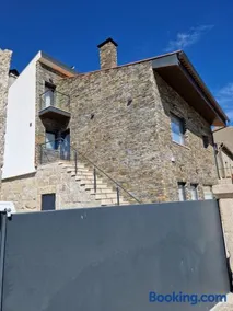 Afonsos House & Rooms - Image 1