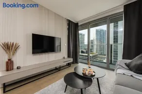 Nikas Eurovea Apartments - free parking - Image 3