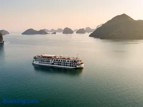 Indochine Cruise Lan Ha Bay - Image 1