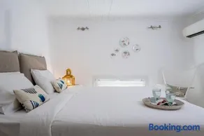 Deluxe Mykonos Villa 2 Bedrooms Villa Del Sol Pool View Outdoor Pool - Image 3