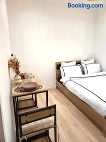Dinas home - Image 2