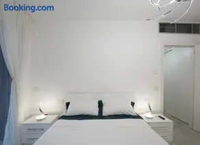 Design apartment with private terrace - Image 2