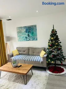 Superbe appartement lumineux avec parking gratuit - Image 3