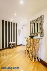 Britania Luxury - With a sea view - Image 3