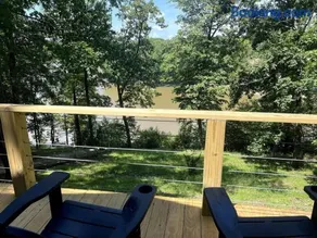Hyco Lake Hideout - Lakefront Escape, Dock, Fire Pit, Family friendly! - Image 4