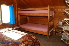 La Conner Camping Resort Deluxe Cabin 5 - Image 5