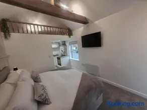 The Loft Studio - Image 2
