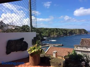 Ribeirinha House - Image 5