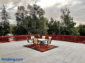 Newly Remodeled spacious units, minutes from mountains, inlet, downtown and airport - Image 2