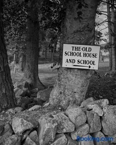 Old school - Charming Historic Cottage for Seven - Image 3