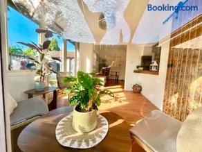 Spacious Private Room Near Airport and Transport - Image 2