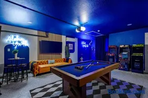 Lone Star Luau - Pool Spa Billiard & Sport Court - Image 4