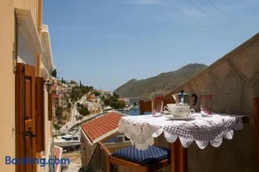 Athina Studios - Image 2