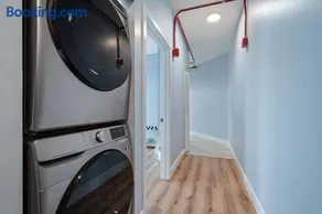 Near Brookfield Zoo - King Bed - Sleeps 7 - Image 5