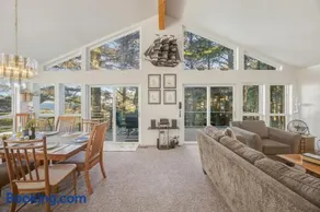 Cape Meares 4BR King Bed Close to Beach - Image 1