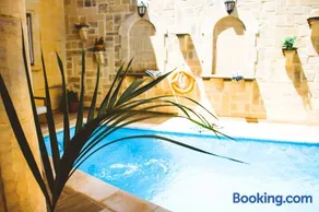 Windmill Dawn - Traditional Maltese Home with Pool - Image 1