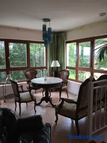 La Casa en el Camino - Image 2