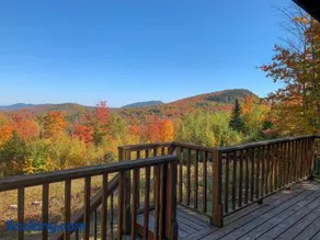 Family getaway with mountains views - Image 2