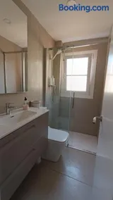 Apartamento a 150 metros de la playa en la Fosca - Image 3