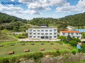 Namhae Camp Village - Image 3