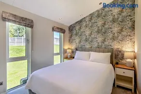 Host & Stay - 3 Summerfield Pastures - Image 3