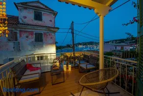 Paola's Full Sea View House - Image 2