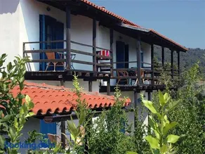 Skites Hotel Bungalows - Image 4