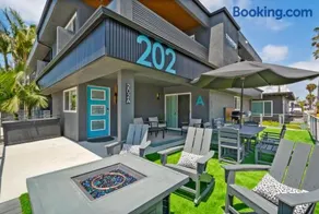 3BD, 3BA Huge Ocean View Patio 1 Block to Beach at Tower 9 - Image 1