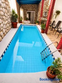 Hostel Goiabeiras com Piscina Próximo à Arena Pantanal - Image 4