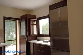 Afroditis's & Makis's apartment - Image 2