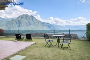 Appartamento Vista Lago con Giardino e Piscina - Image 1