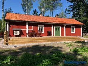 Nedanby | Cottage | Idyllic location | Porch | Grill - Image 1