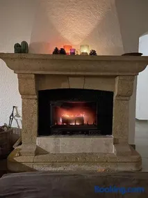 La Petite Maison Jaune - Image 2