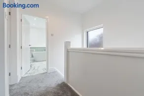 Bare House - Opendoor Property - Image 3