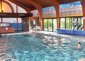 Pantglas Hall Lodges - Image 1