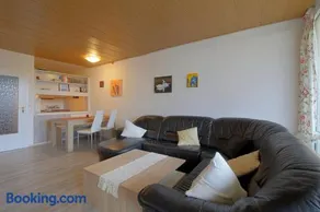 Apartment 527 - Image 1