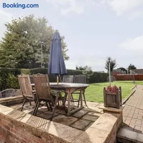 Tivoli-A cosy, well equipped, pet friendly cottage - Image 4