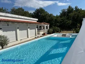Borbara Apartman - Image 1