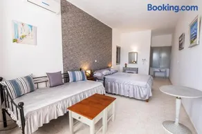 Perama Hotel, Karpathos - Image 5