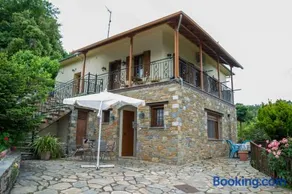 Efi's Guest House - Image 1