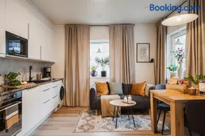Guestly Homes - Modern & Central 1BR - Image 1