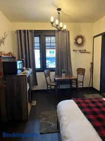 Mrs. Anderson's Lodging - Image 2