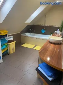 Kényelmes, kéthálószobás-nappalis apartman Kézdivásárhely városában - Image 2