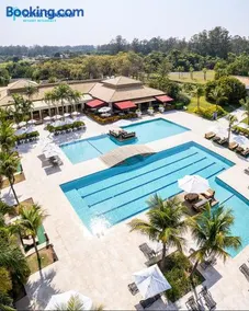 Casa Térrea com Piscina em um Resort Completo - Image 4