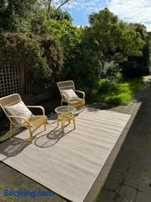 Garden Cottage - Somers - Image 4