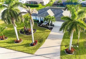 Unwind in Paradise - Image 1