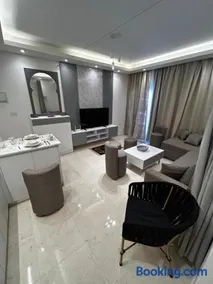 Luxury Apartment - Image 2