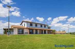 Villa Setona by VacaVilla - Image 1