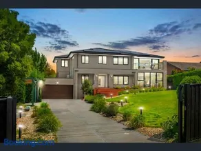 The Grand Golden Mile Estate 6BR Luxury Home - Image 1